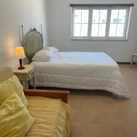 Luxury 6 Bedroom Oceanfront - Sleeps 22 Guests *