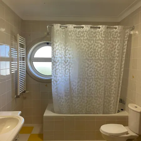 Willa Luxury 6 Bedroom Oceanfront - Sleeps 22 Guests Foz do Arelho