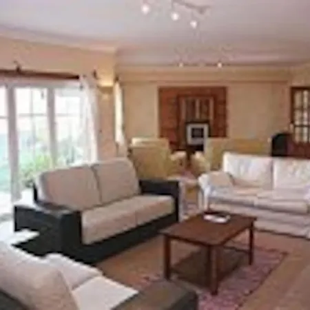 Luxury 6 Bedroom Oceanfront - Sleeps 22 Guests * Foz do Arelho