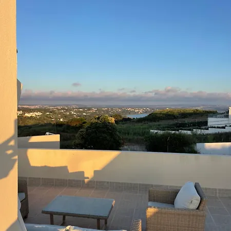 Luxury 6 Bedroom Oceanfront - Sleeps 22 Guests